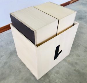 Lot de 3 podiums en bois – Image 2