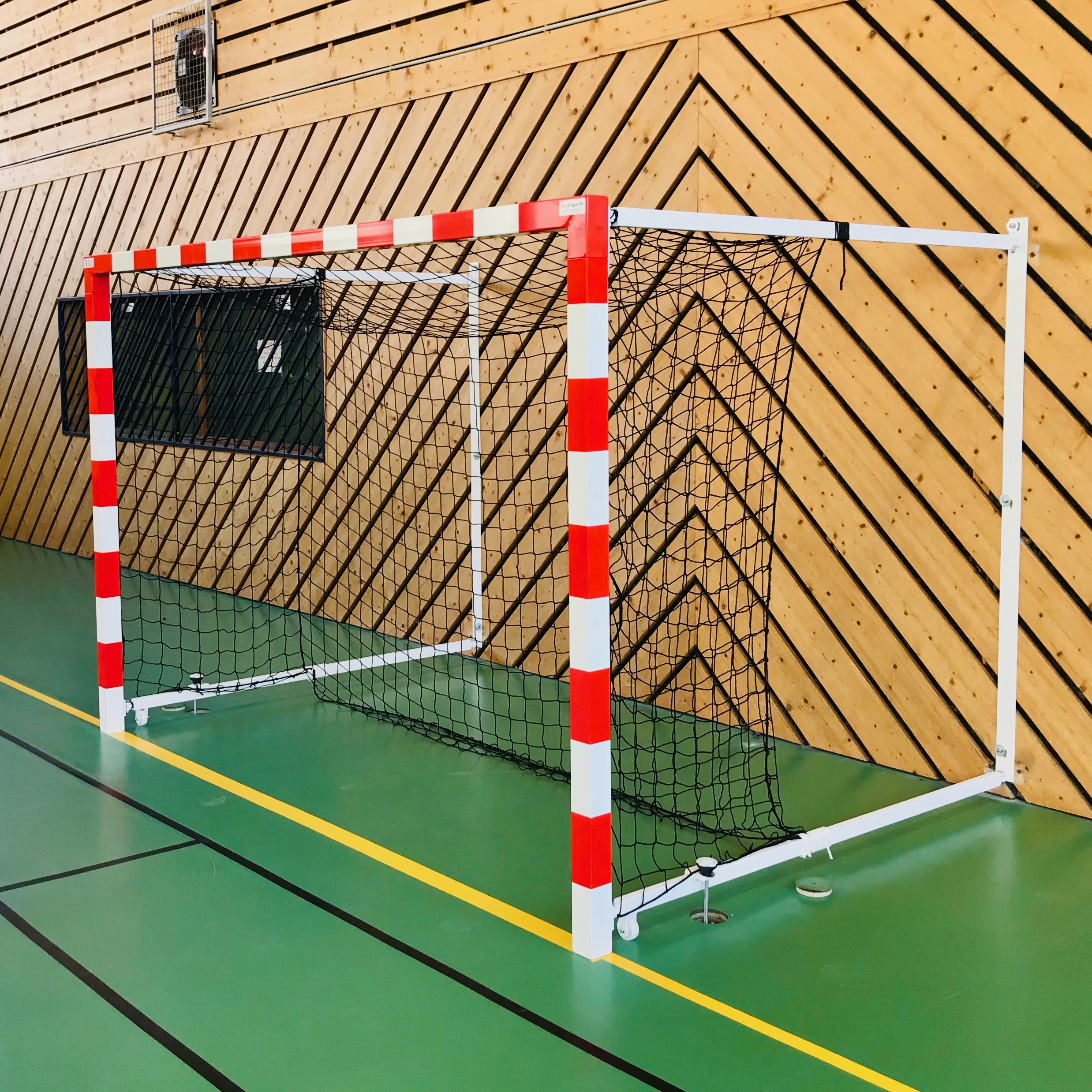 But handball rabattable sur mur