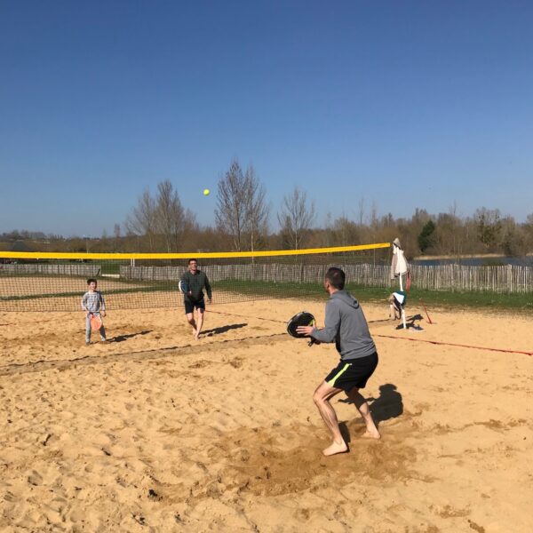 kit beach tennis